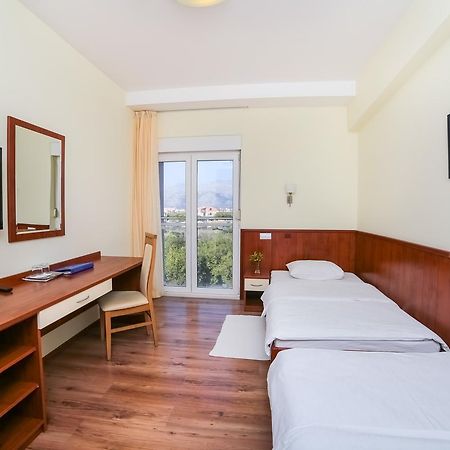 Opuzen  Hotel Merlot מראה חיצוני תמונה
