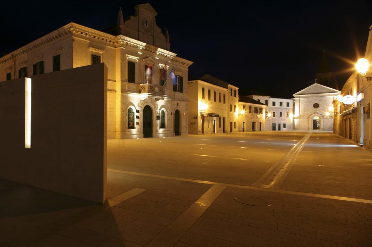 Opuzen  Hotel Merlot מראה חיצוני תמונה