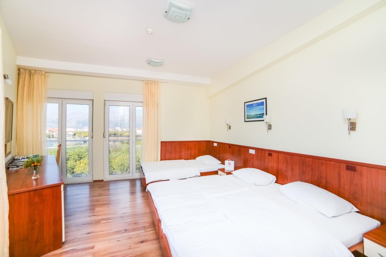 Opuzen  Hotel Merlot מראה חיצוני תמונה