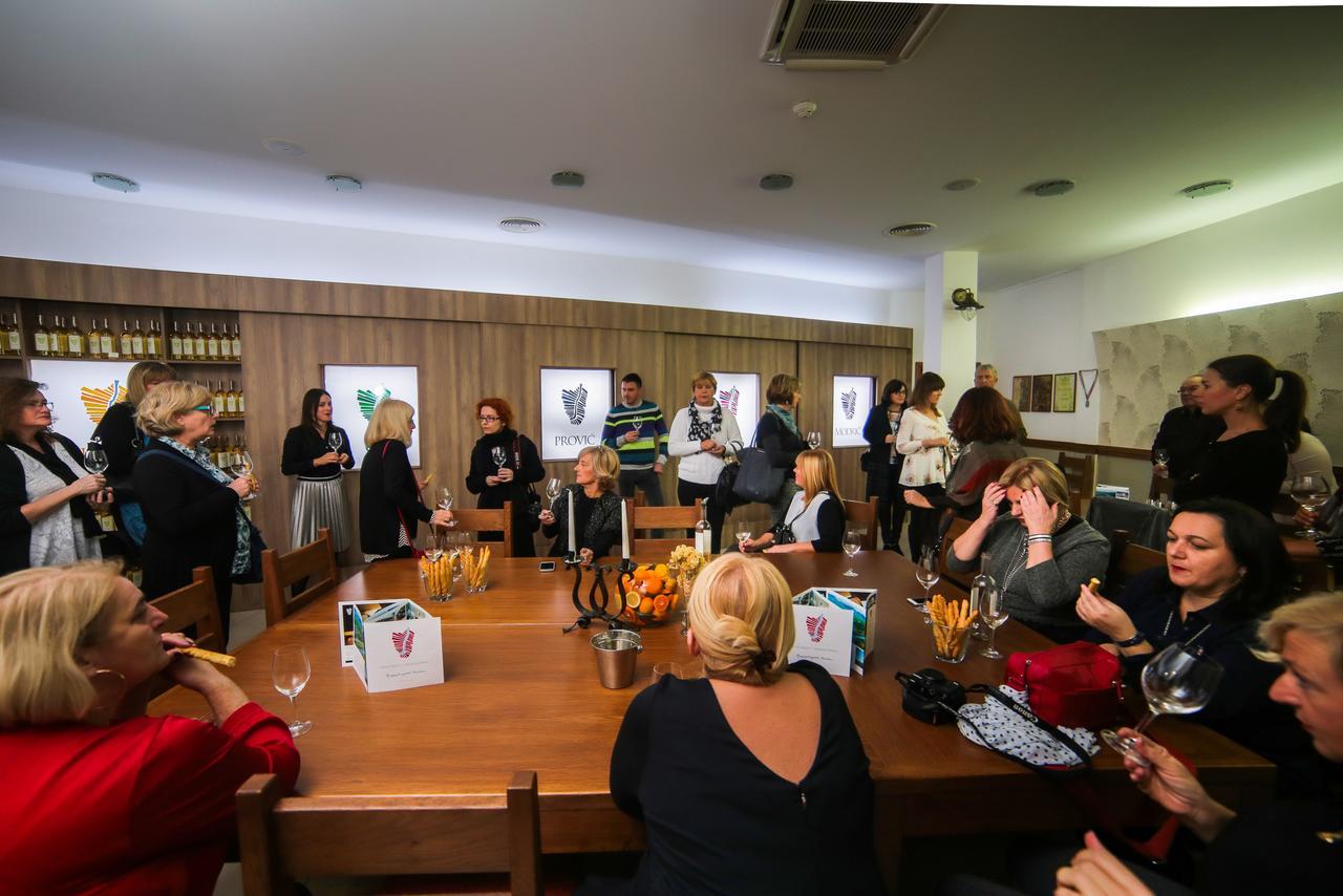 Opuzen  Hotel Merlot מראה חיצוני תמונה