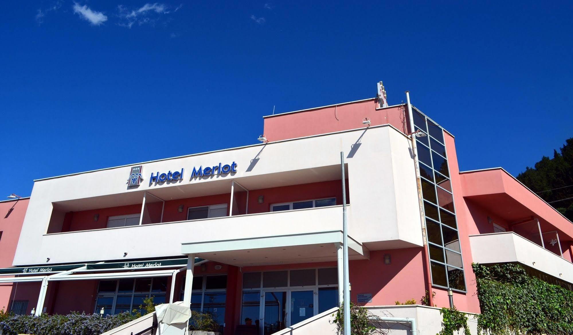 Opuzen  Hotel Merlot מראה חיצוני תמונה
