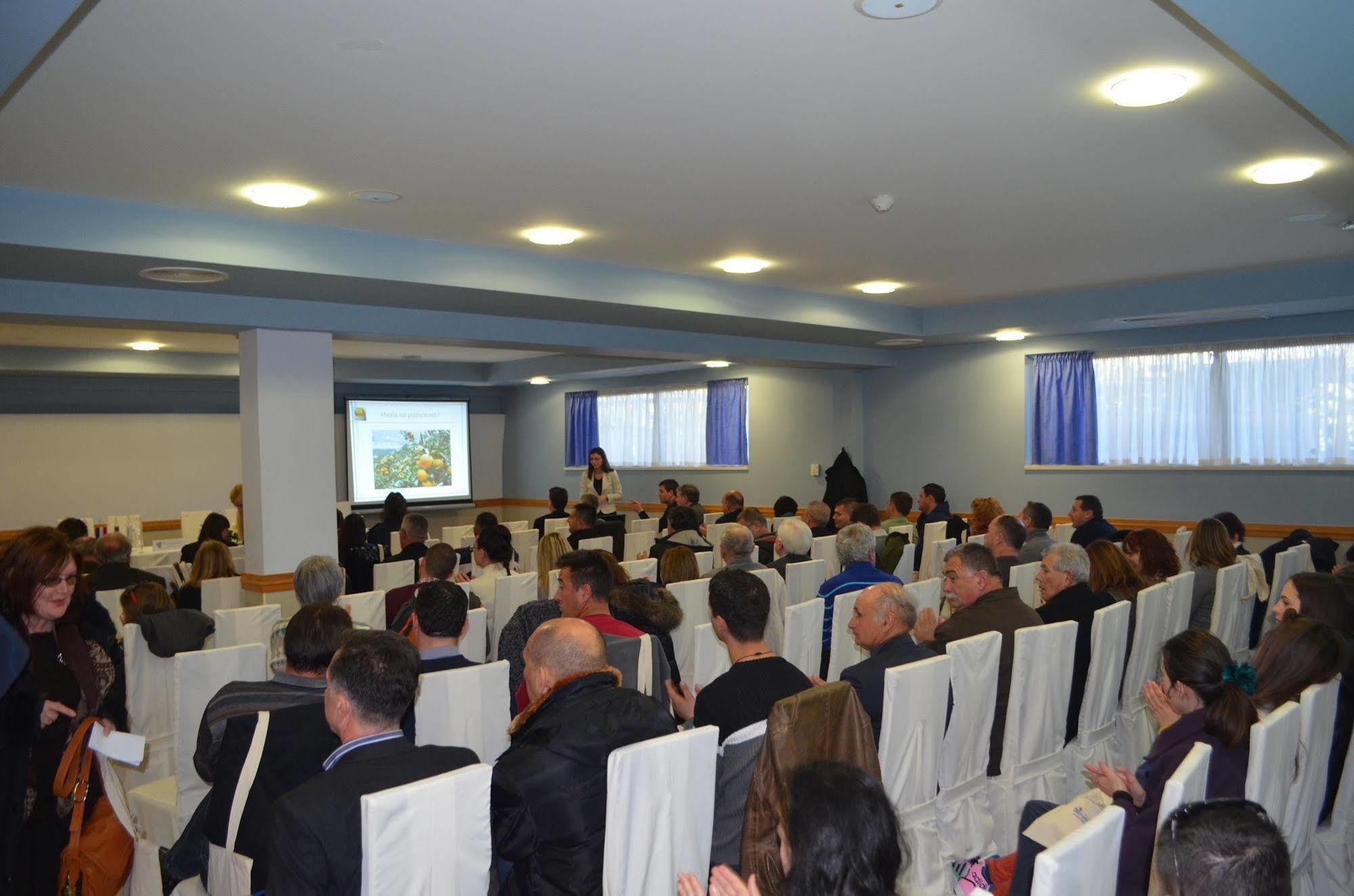 Opuzen  Hotel Merlot מראה חיצוני תמונה