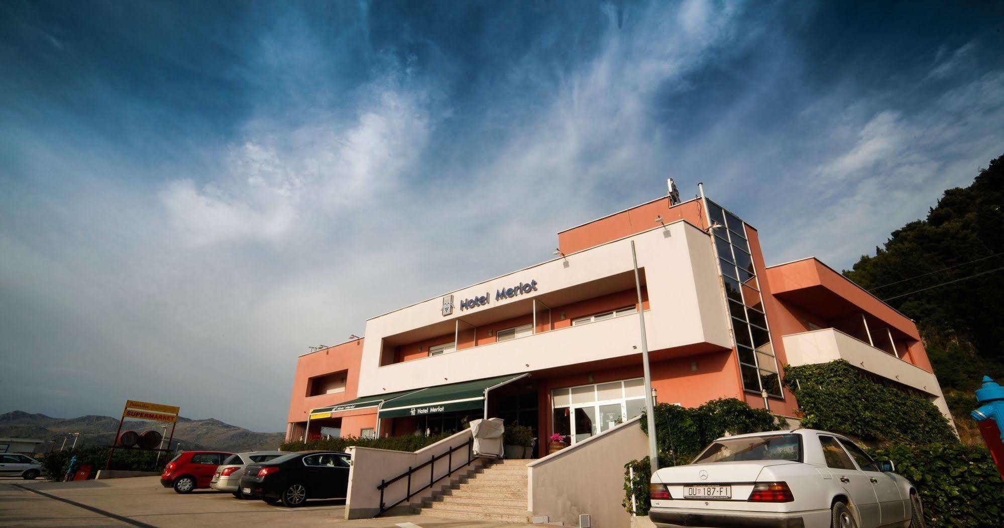 Opuzen  Hotel Merlot מראה חיצוני תמונה