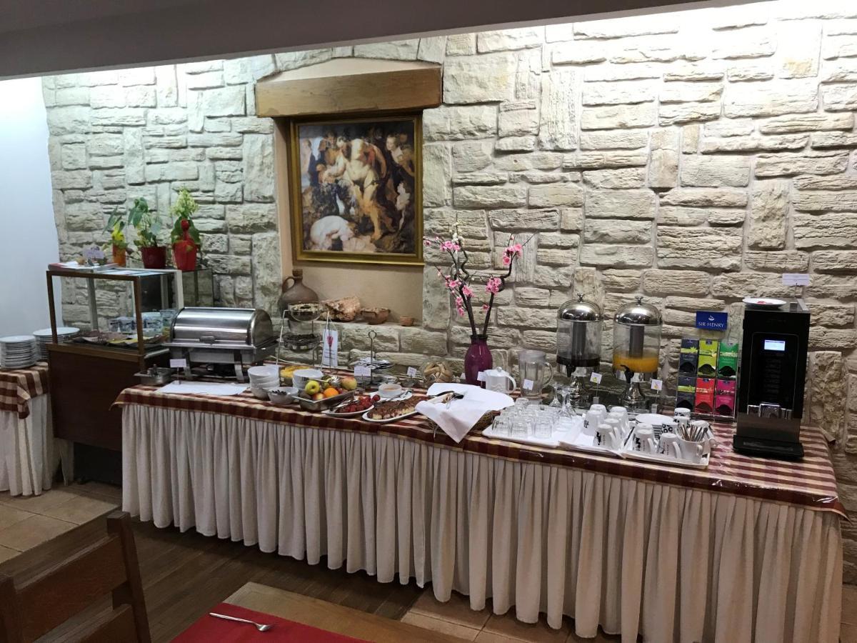 Opuzen  Hotel Merlot מראה חיצוני תמונה